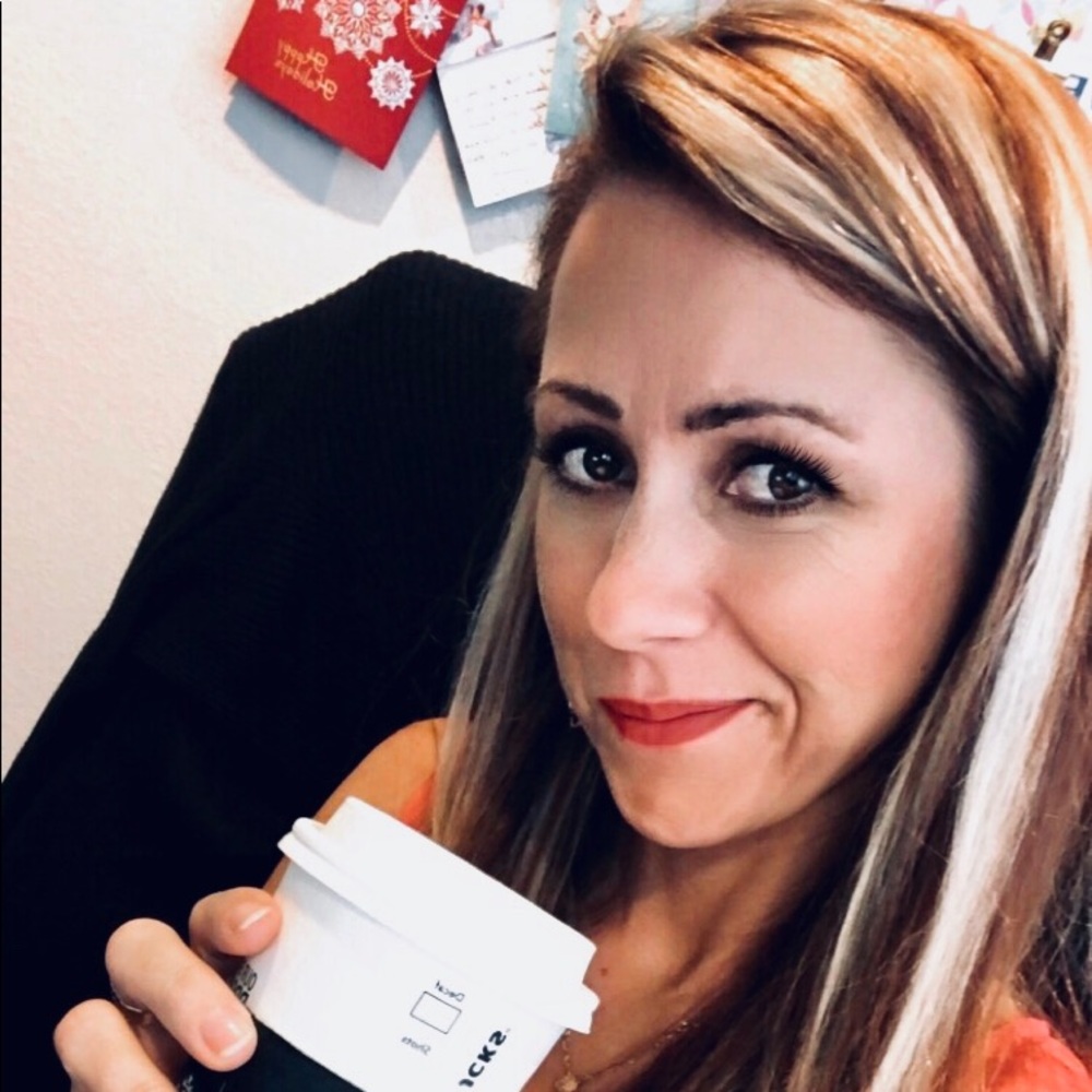 Meet your Posher, Ivana